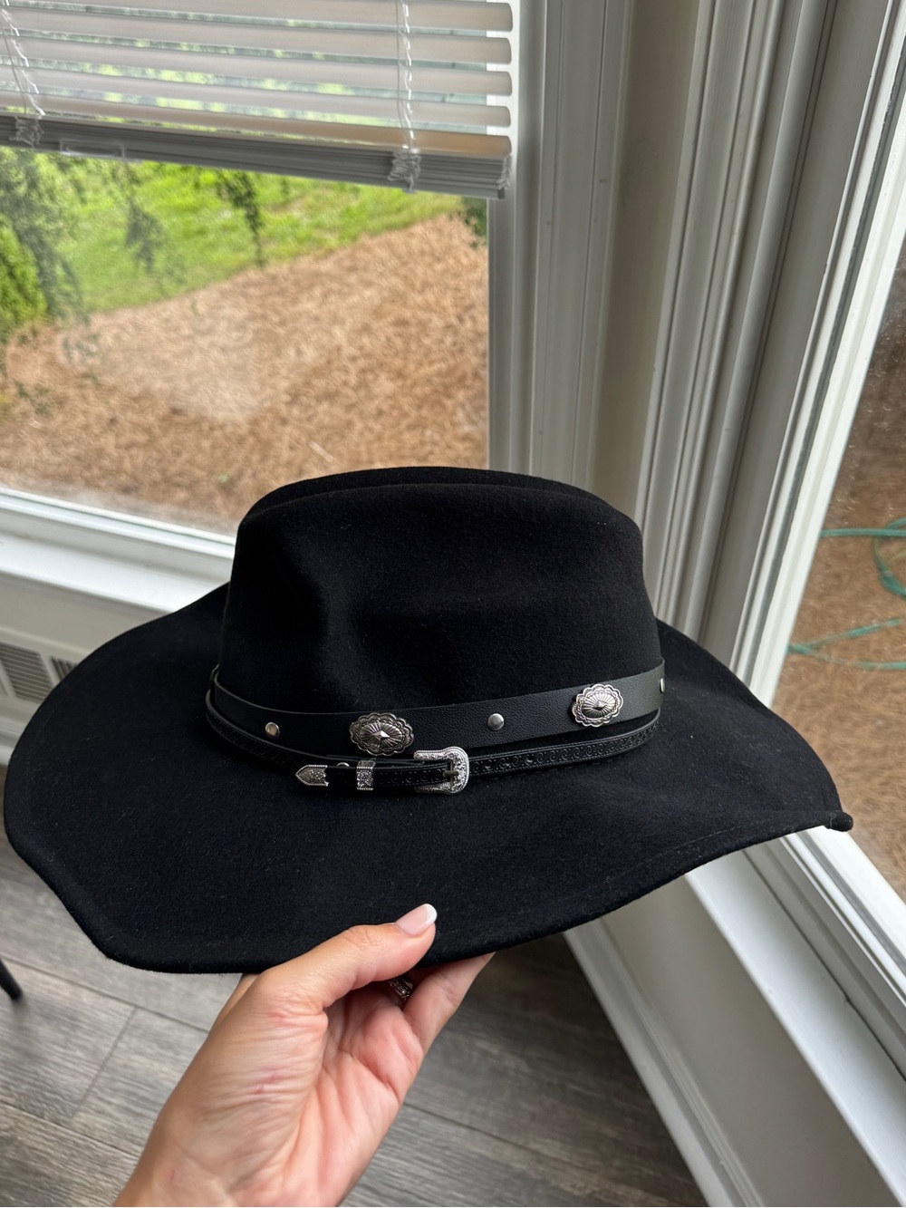 Black wool cowboy hat with silver buckle and decorative conchos #western #cowboy